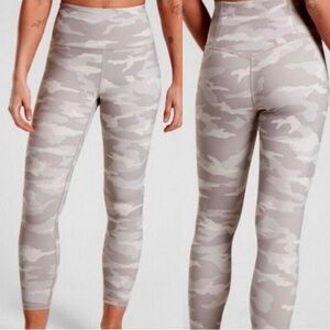 Elation Camo High -Waisted 7/8 Leggings Size Small Gray